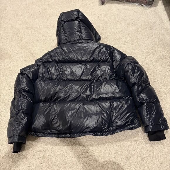 NWT Quince Women Responsible Down Cropped Puffer Jacket Shiny Black 700+Fill MED - Picture 5 of 10
